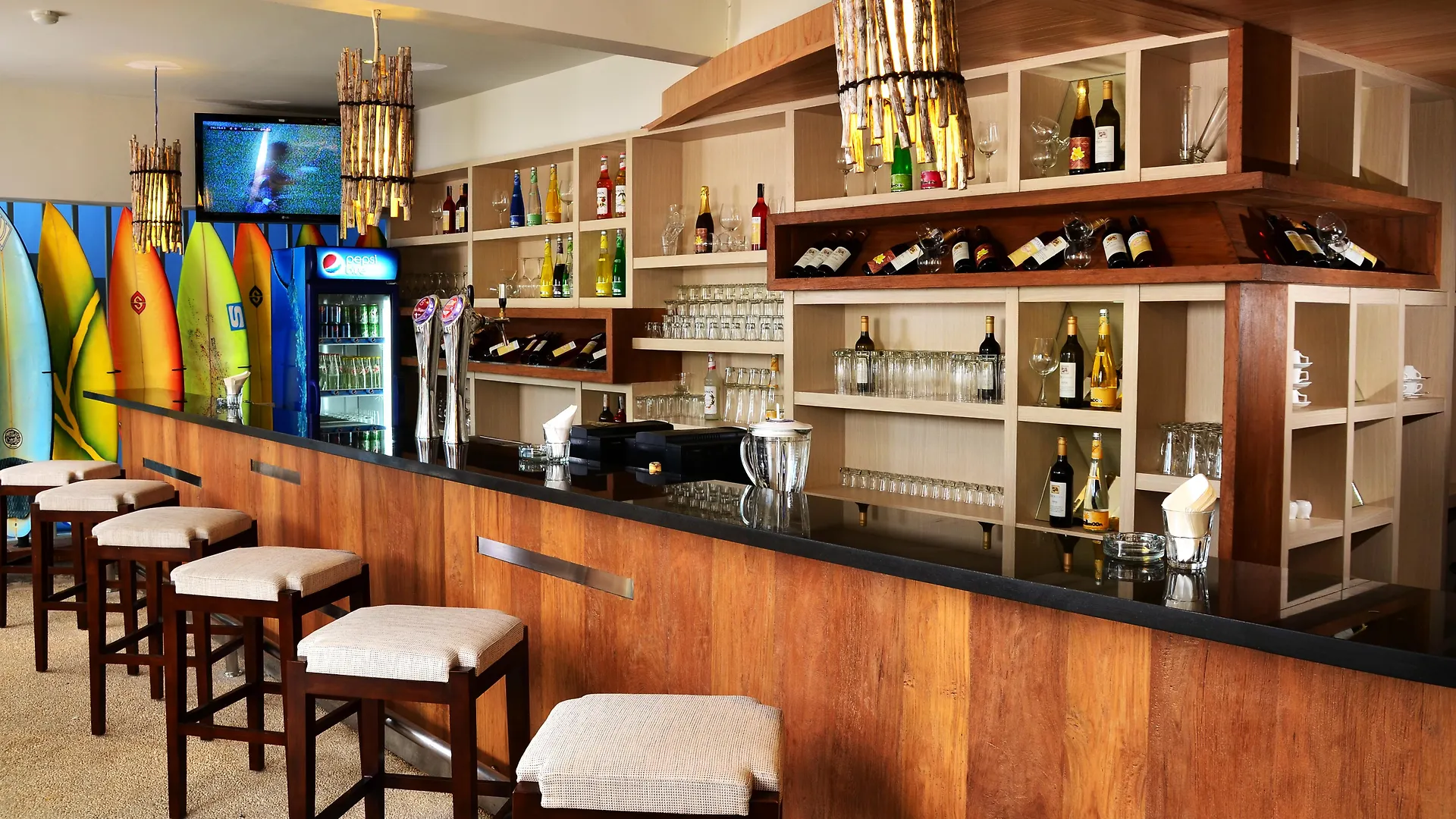 Bliss Surfer Hotel By Tritama Hospitality Legian