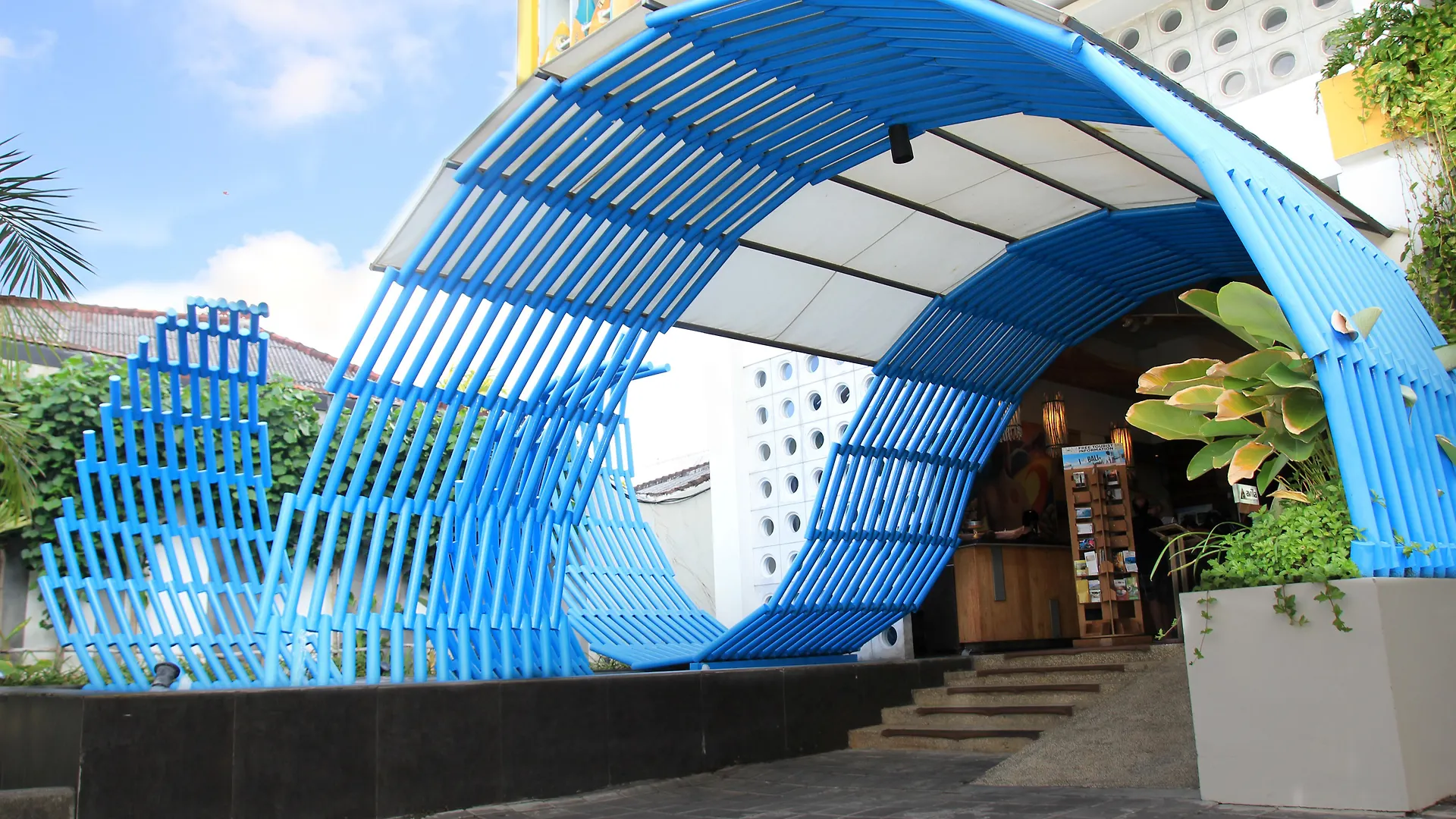 Bliss Surfer Hotel By Tritama Hospitality Legian