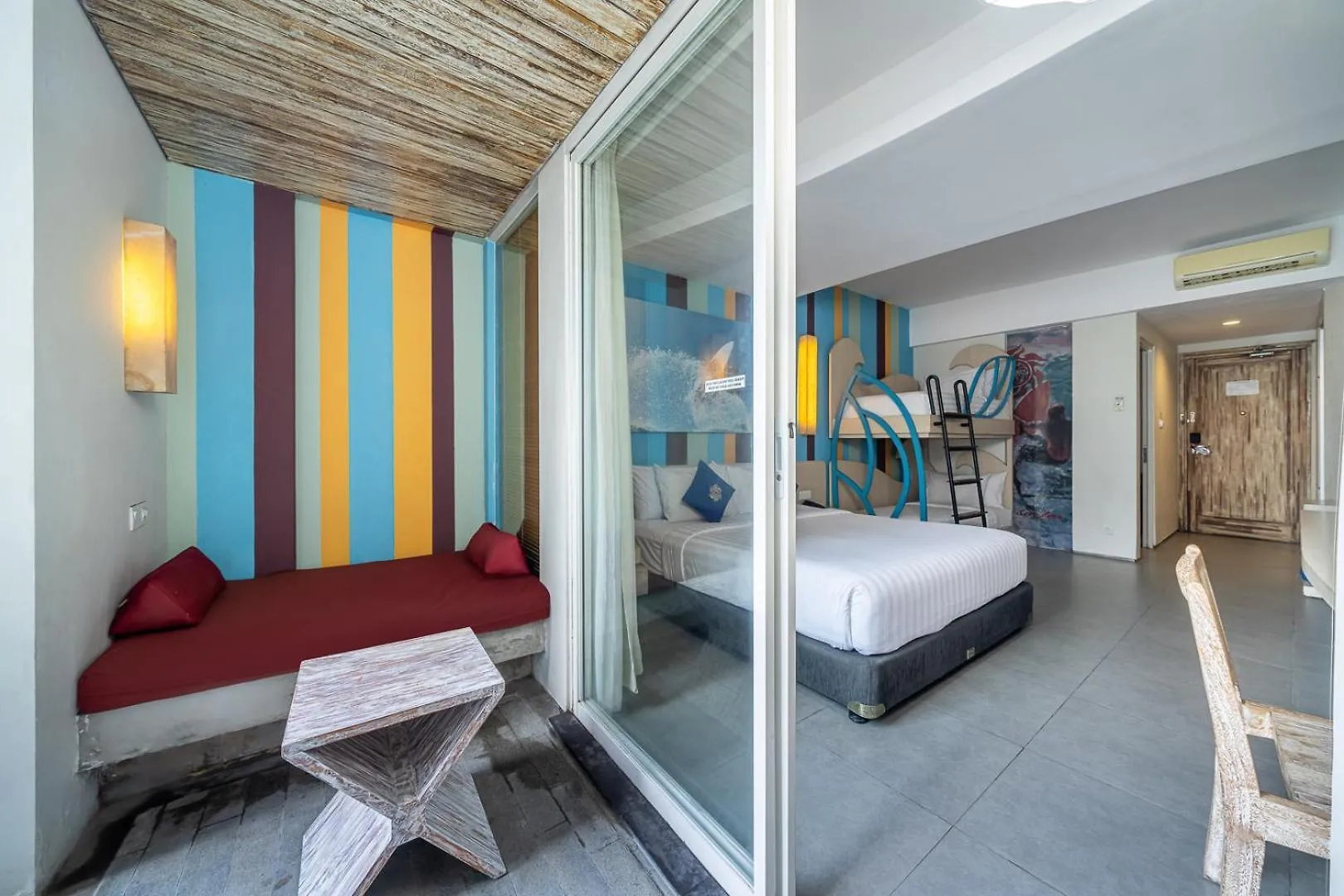 Bliss Surfer Hotel By Tritama Hospitality Legian