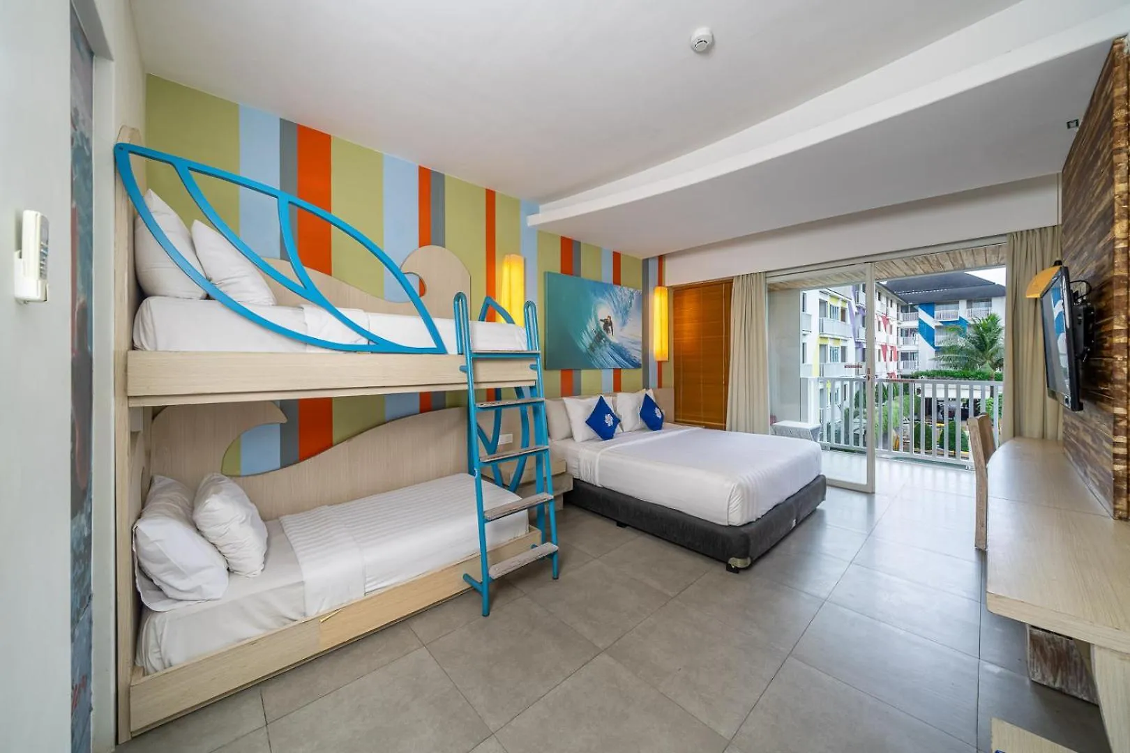 Bliss Surfer Hotel By Tritama Hospitality Legian