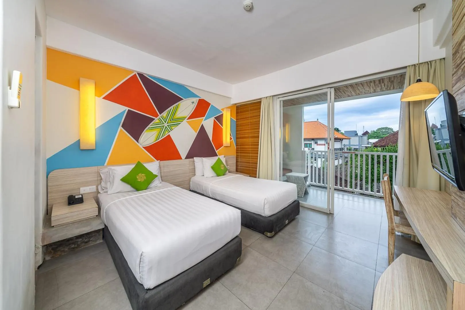 Bliss Surfer Hotel By Tritama Hospitality Legian