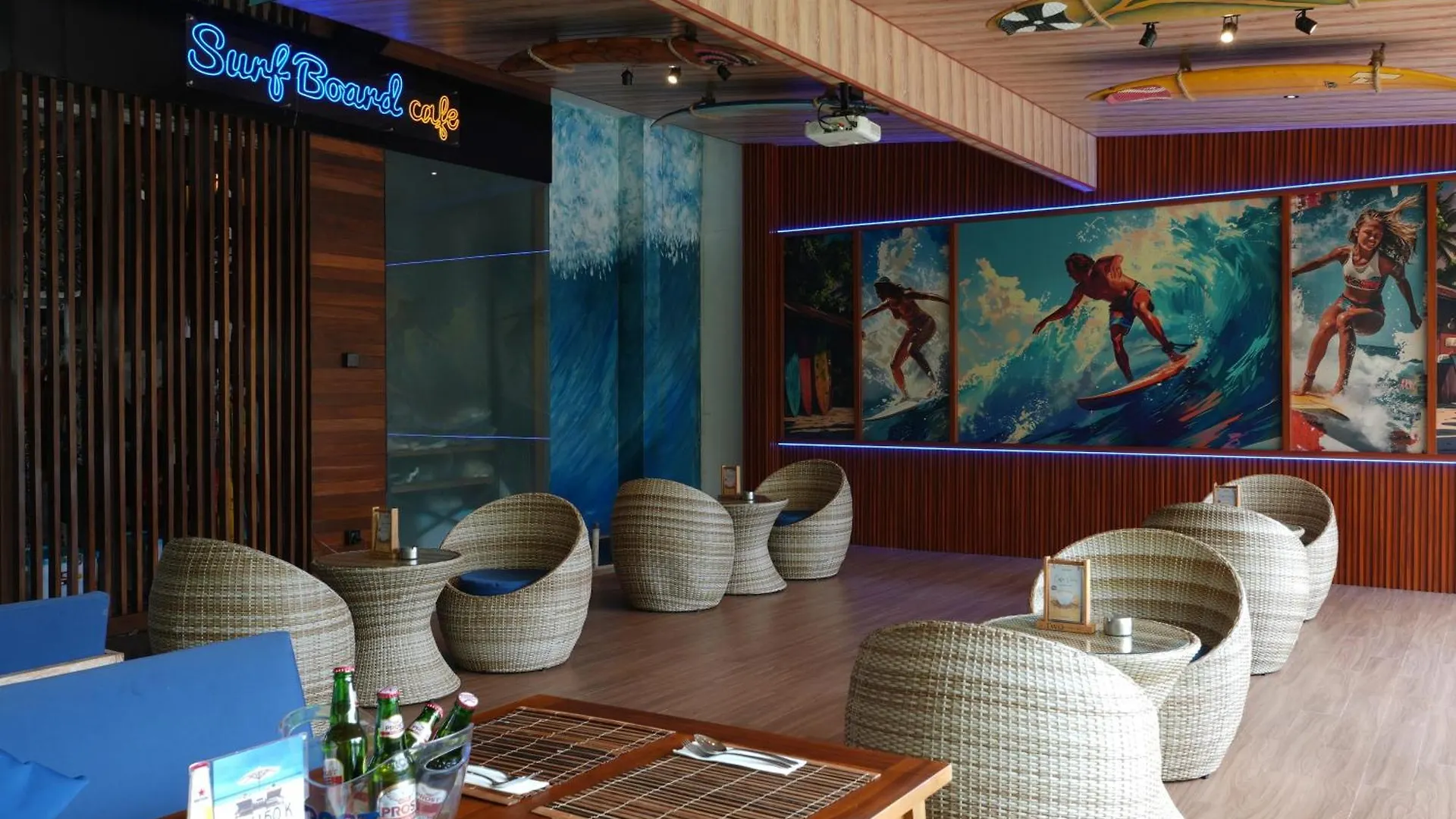 Bliss Surfer Hotel By Tritama Hospitality Legian 4*,  Indonésie