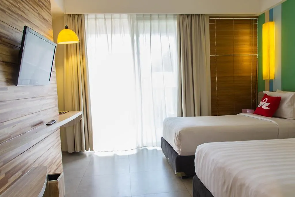 Bliss Surfer Hotel By Tritama Hospitality Legian